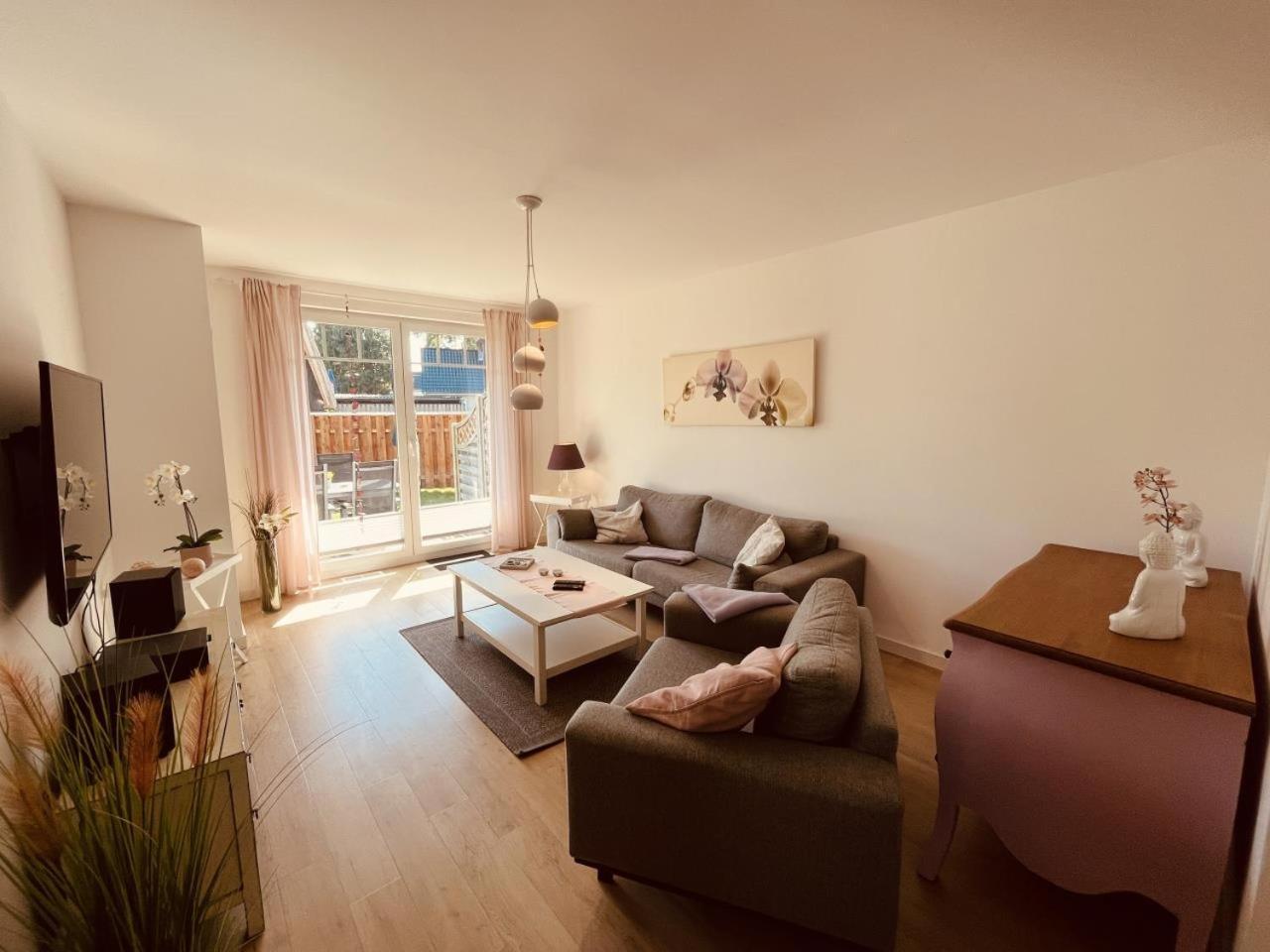 Ferienwohnung Asia In Борн Екстер'єр фото